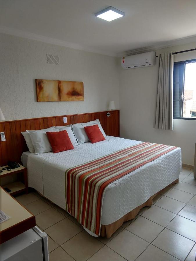 Hotel Riviera Lins Eksteriør billede